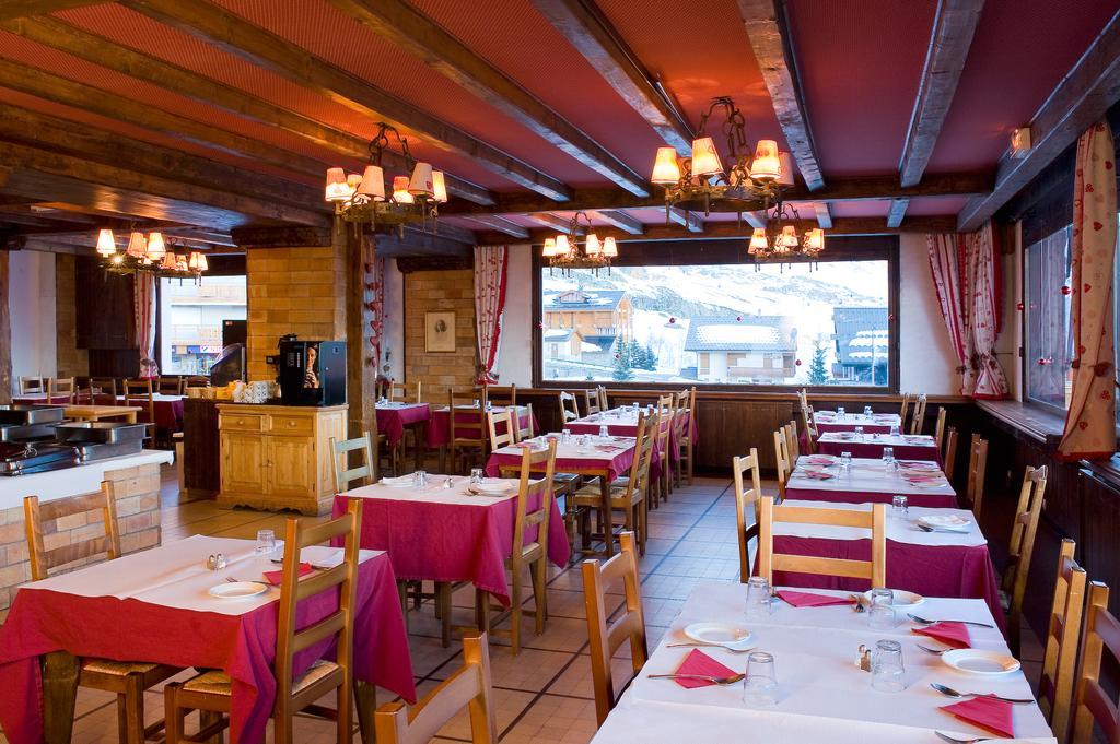 Madame Vacances Hotel Le Christina Alpe d'Huez Exteriör bild