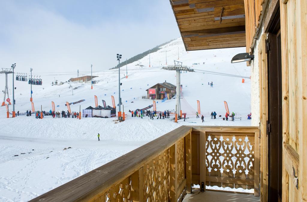 Madame Vacances Hotel Le Christina Alpe d'Huez Exteriör bild