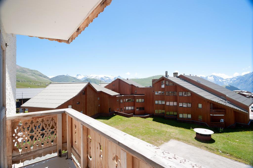 Madame Vacances Hotel Le Christina Alpe d'Huez Exteriör bild